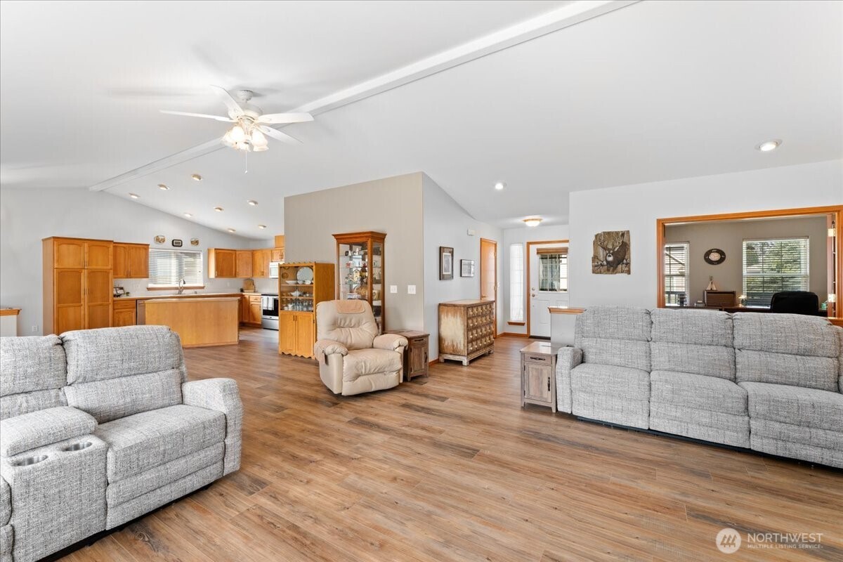 1705 Brandi Court Property Photo 8