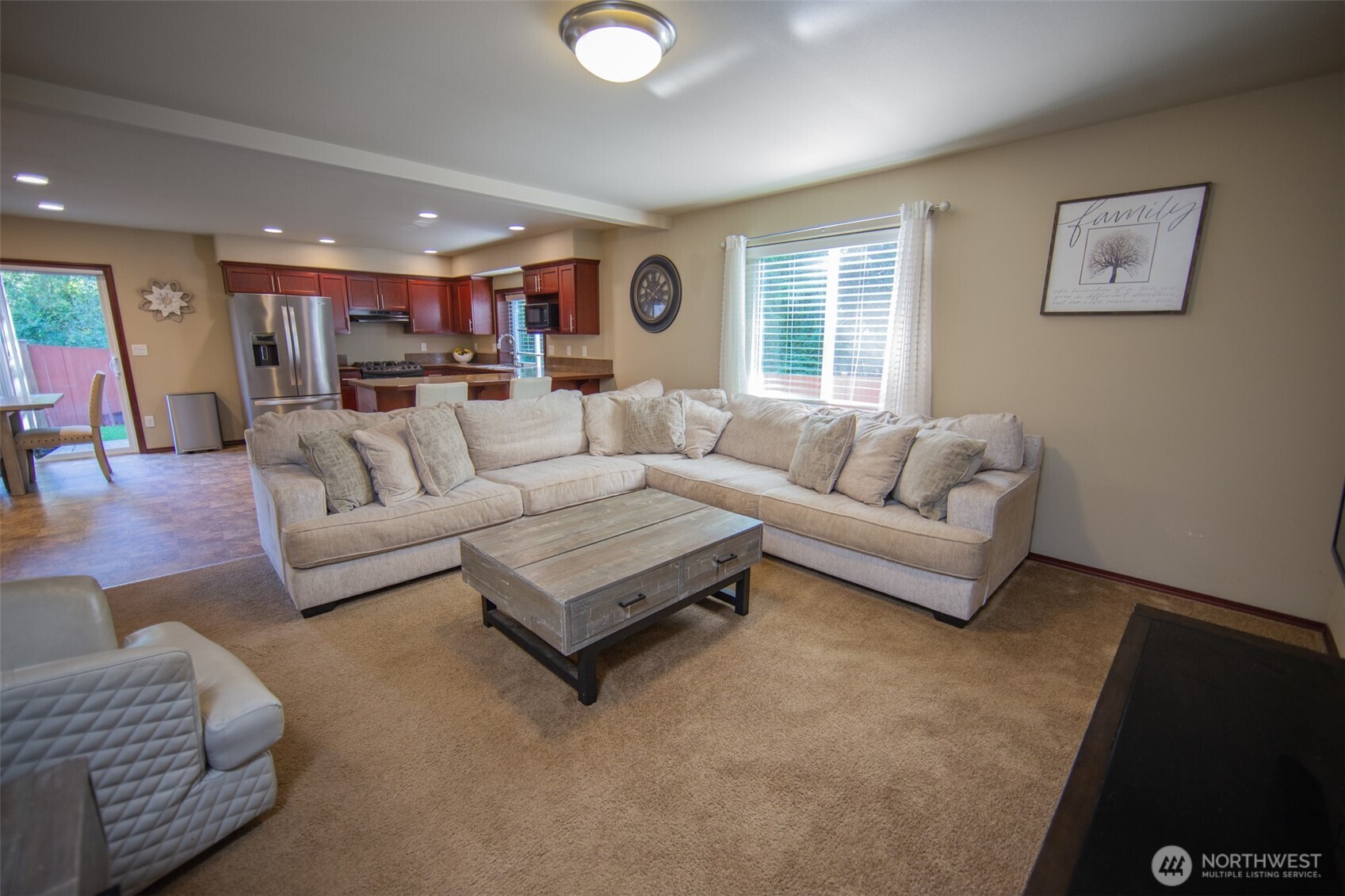 1827 Billie Court Property Photo 7