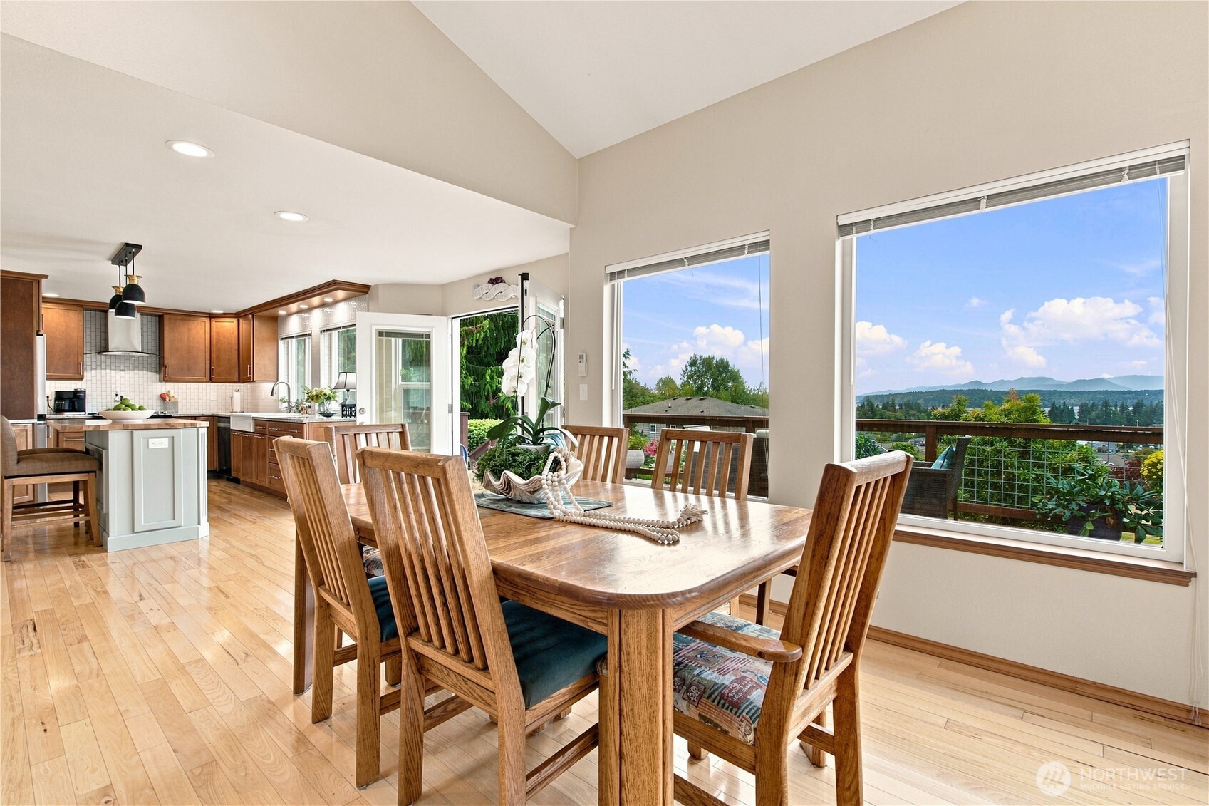 38091 Fawn Road Property Photo 4