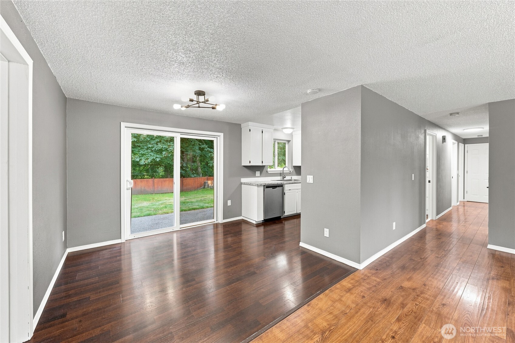 24418 Terrace Place Property Photo 7