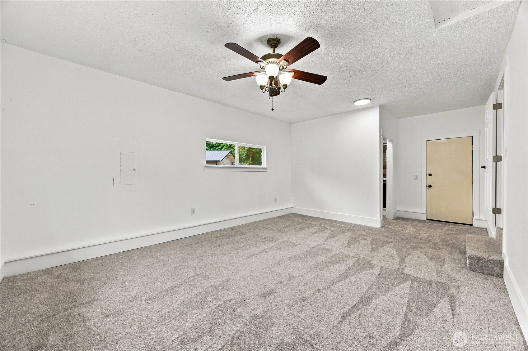 24418 Terrace Place Property Photo 11