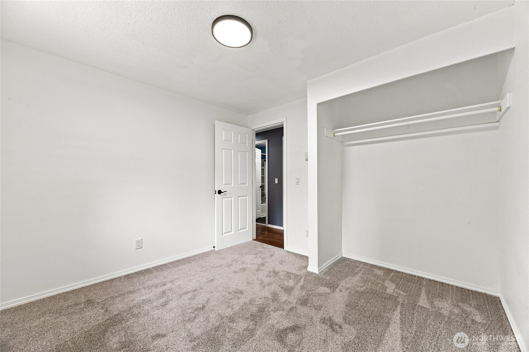 24418 Terrace Place Property Photo 13