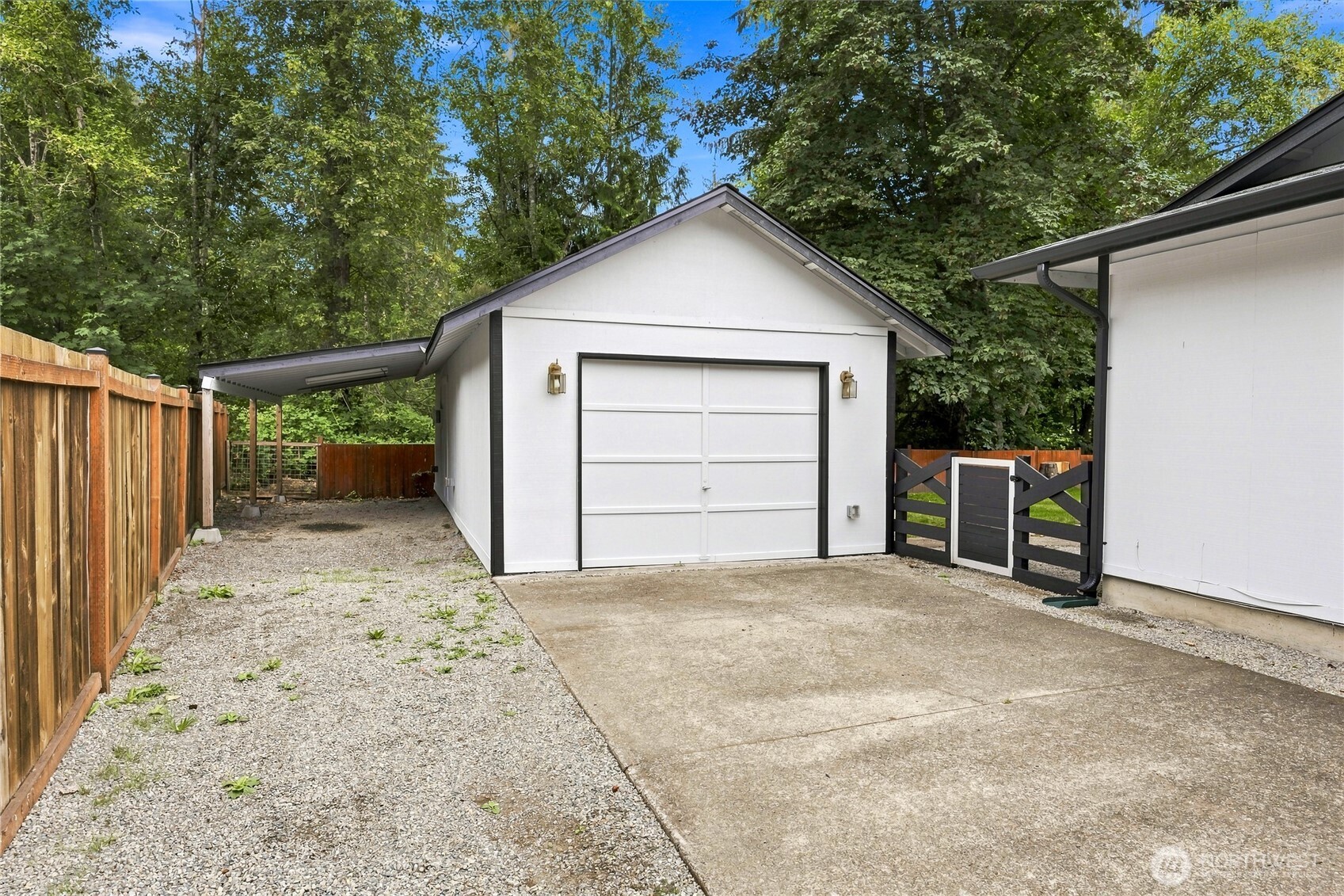 24418 Terrace Place Property Photo 21