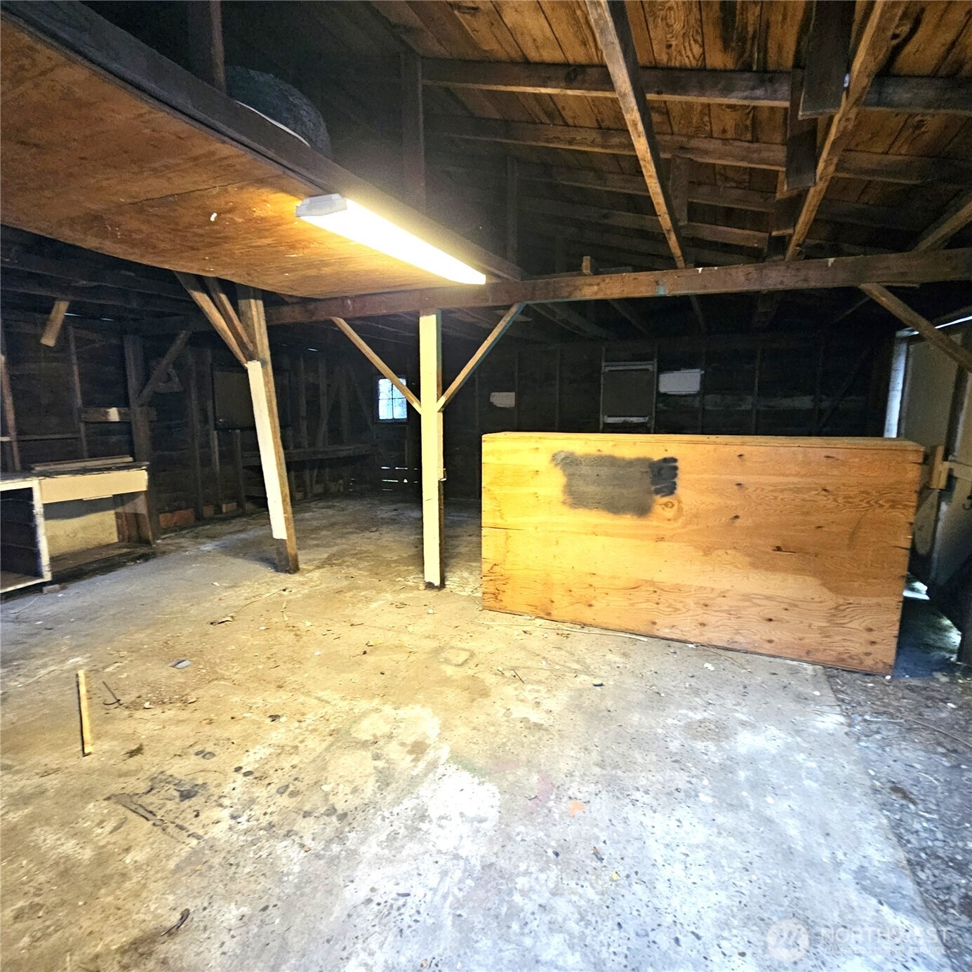 506 S 6th Avenue Property Photo 18