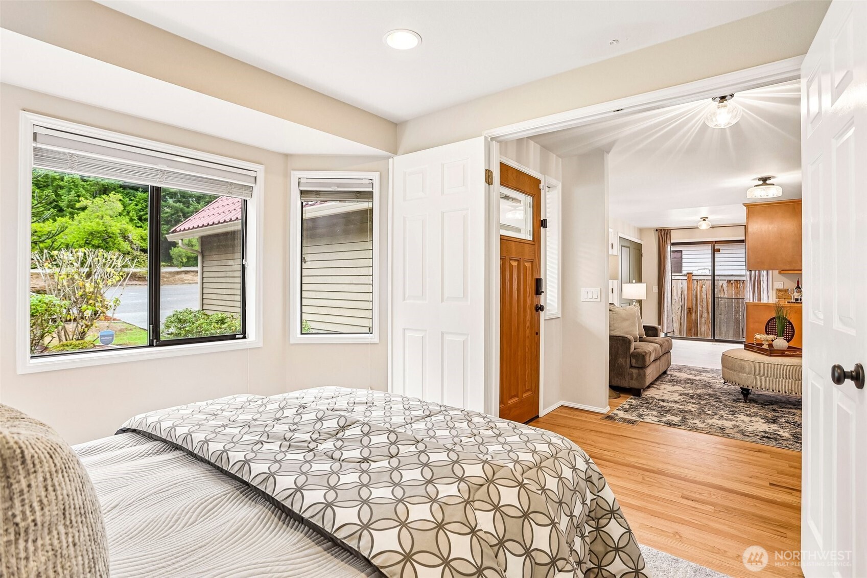 14502 104th Avenue Property Photo 5