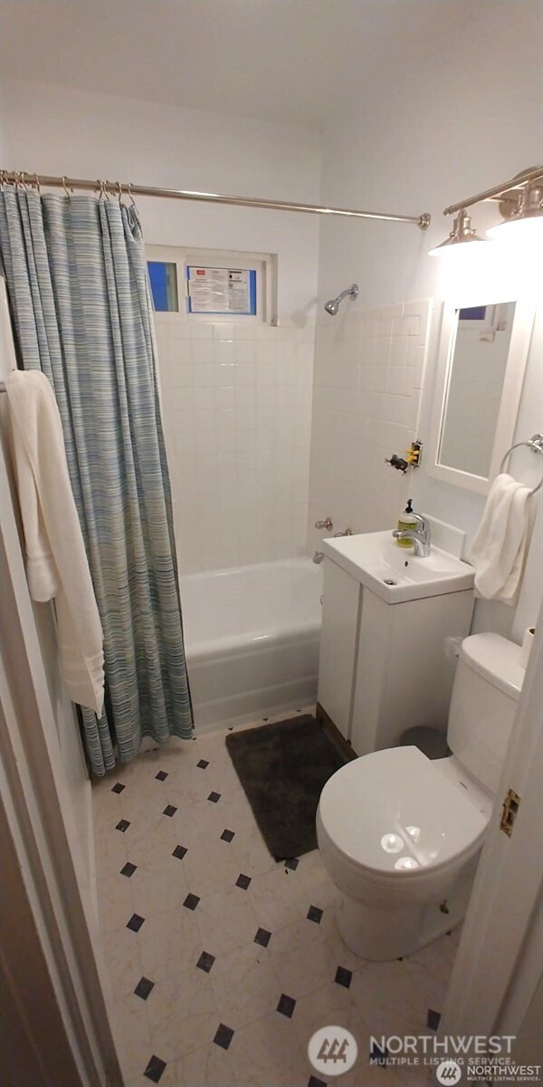 303 N 64th Street Property Photo 17