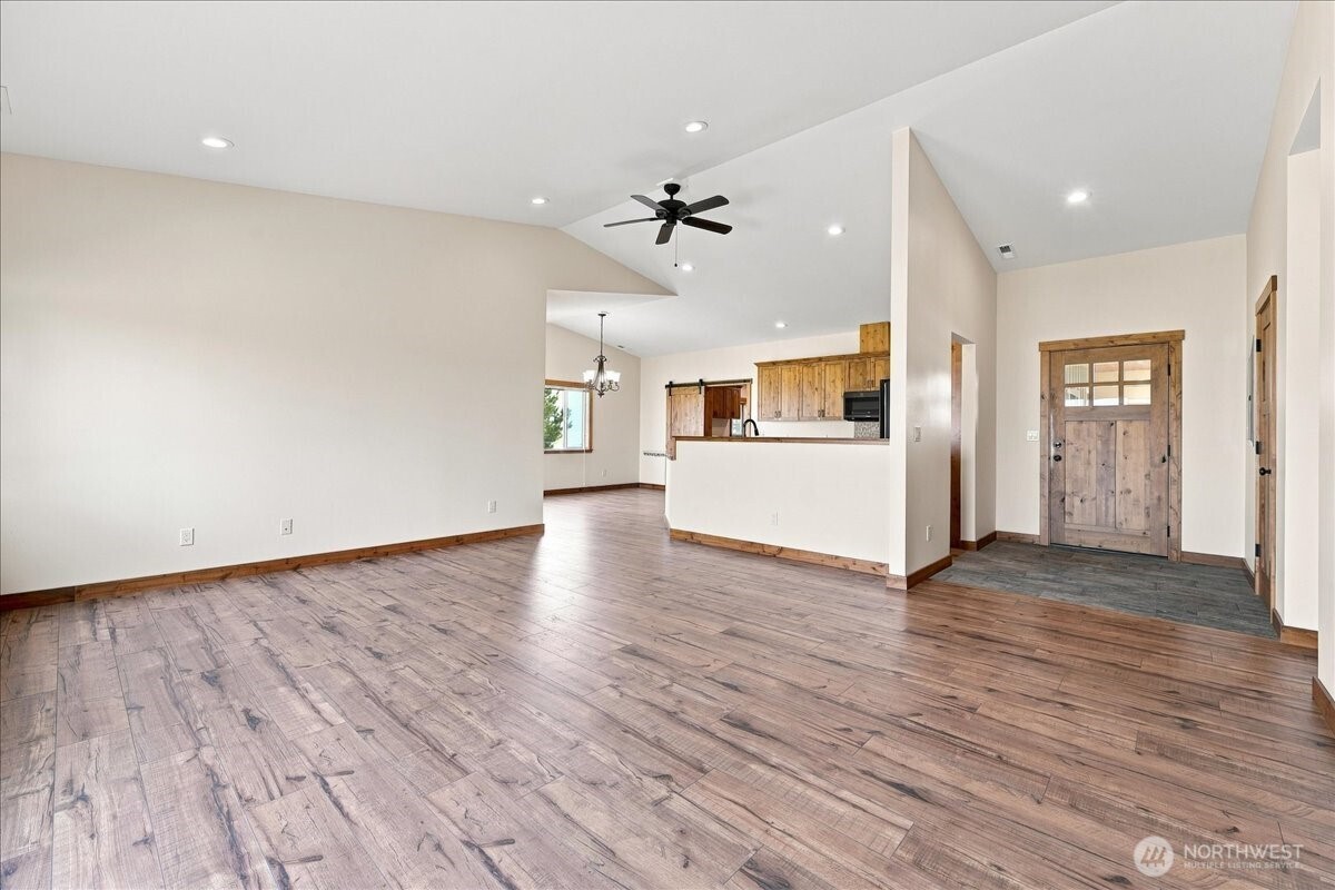 1080 Washington Street Property Photo 6
