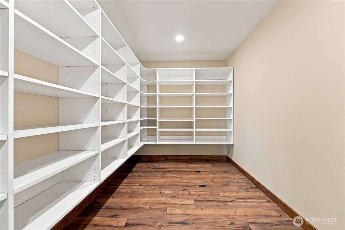 1080 Washington Street Property Photo 12