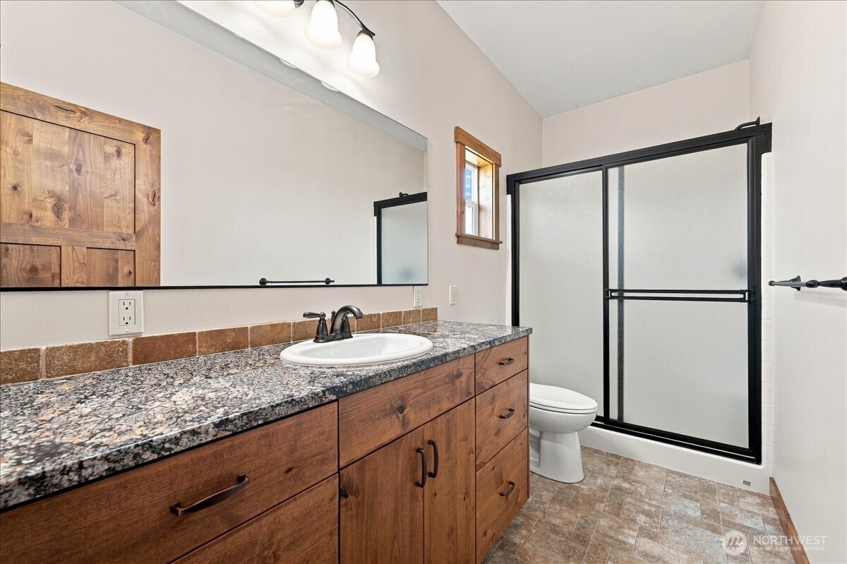 1080 Washington Street Property Photo 23