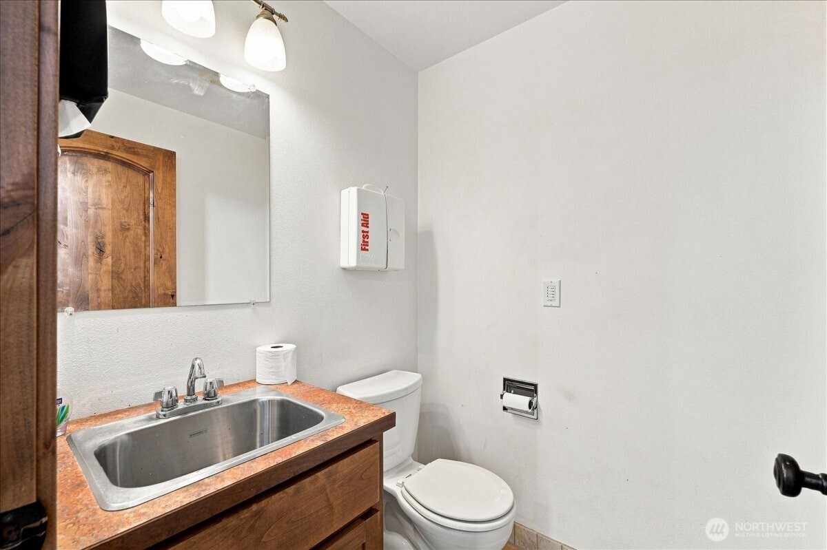 1080 Washington Street Property Photo 29