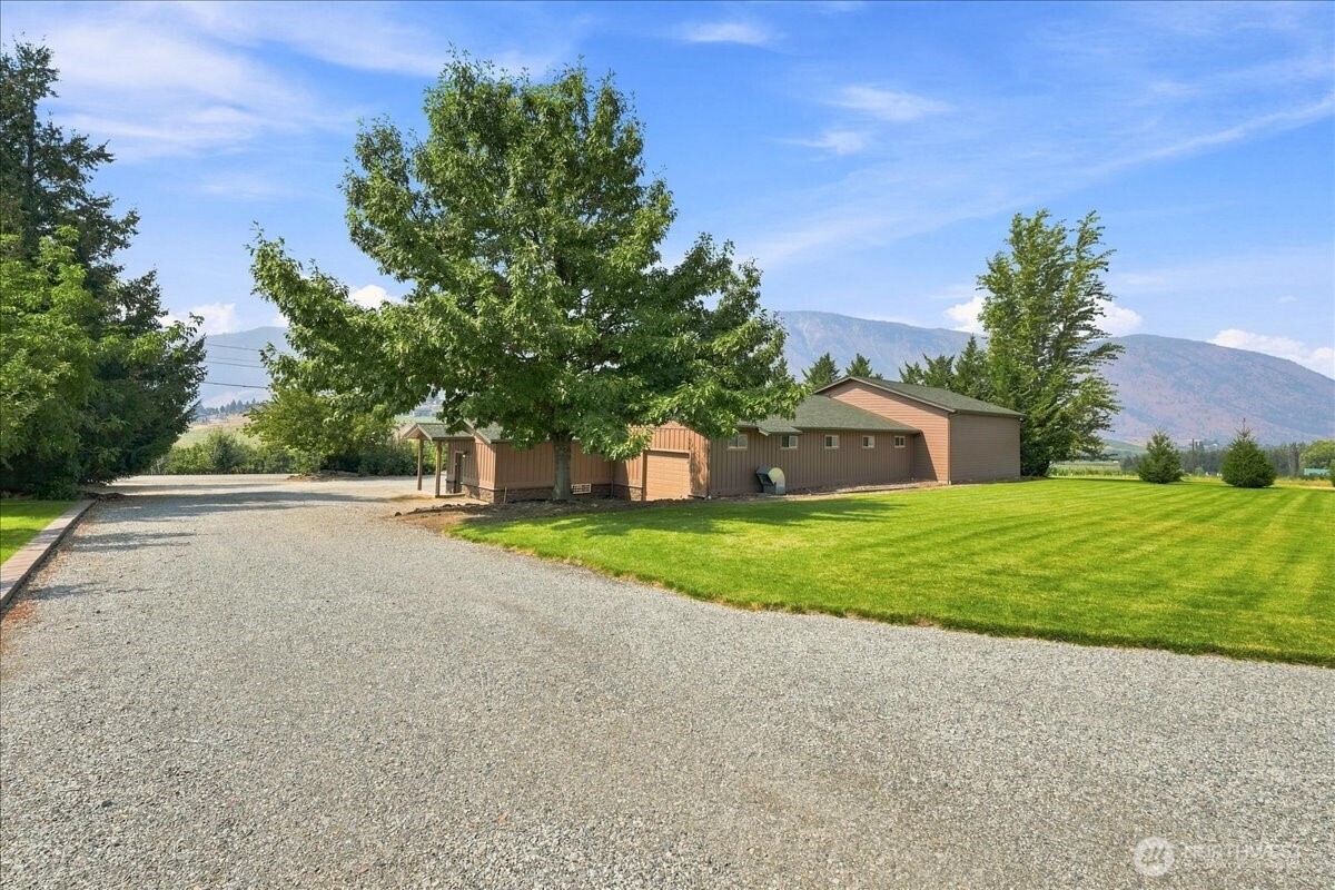 1080 Washington Street Property Photo 33