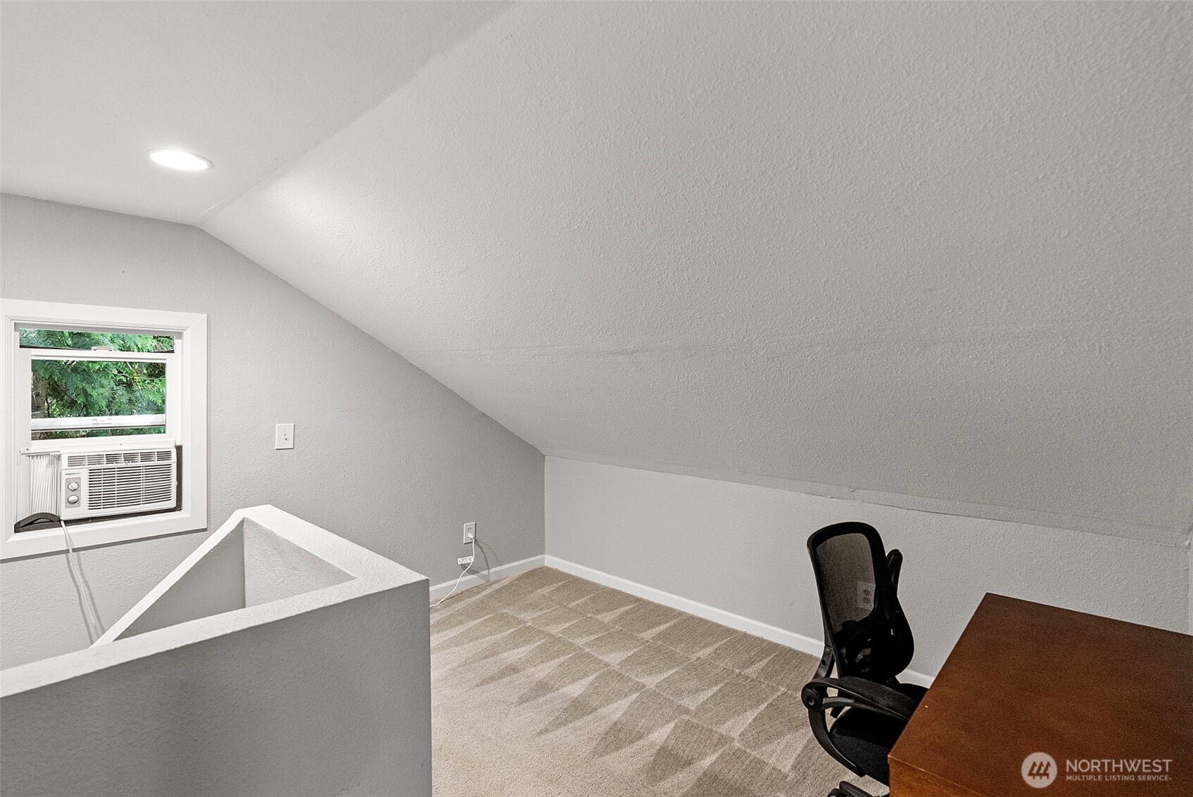 41 E Westlake Place Property Photo 40