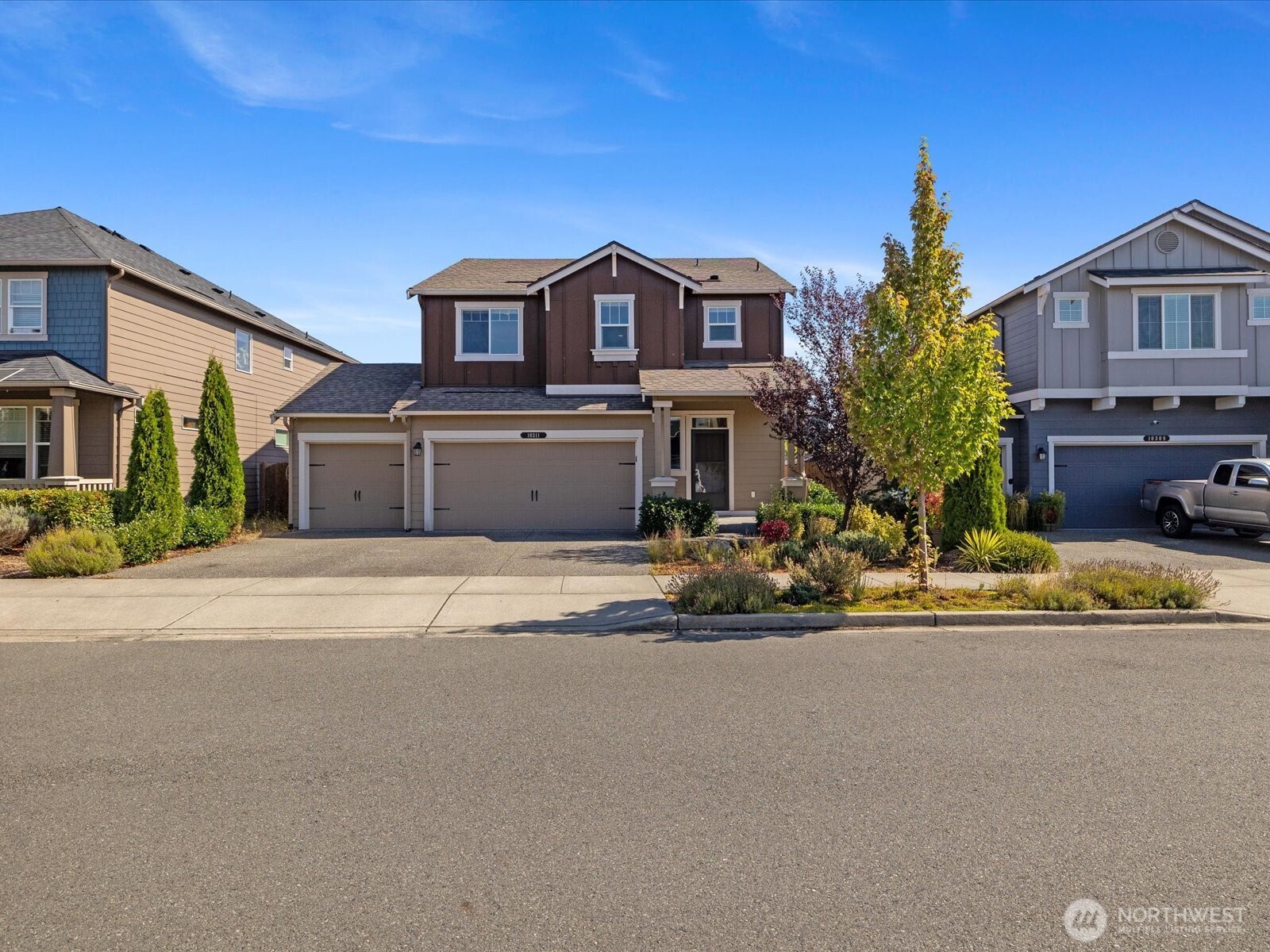 10311 Suncrest Boulevard Property Photo 3