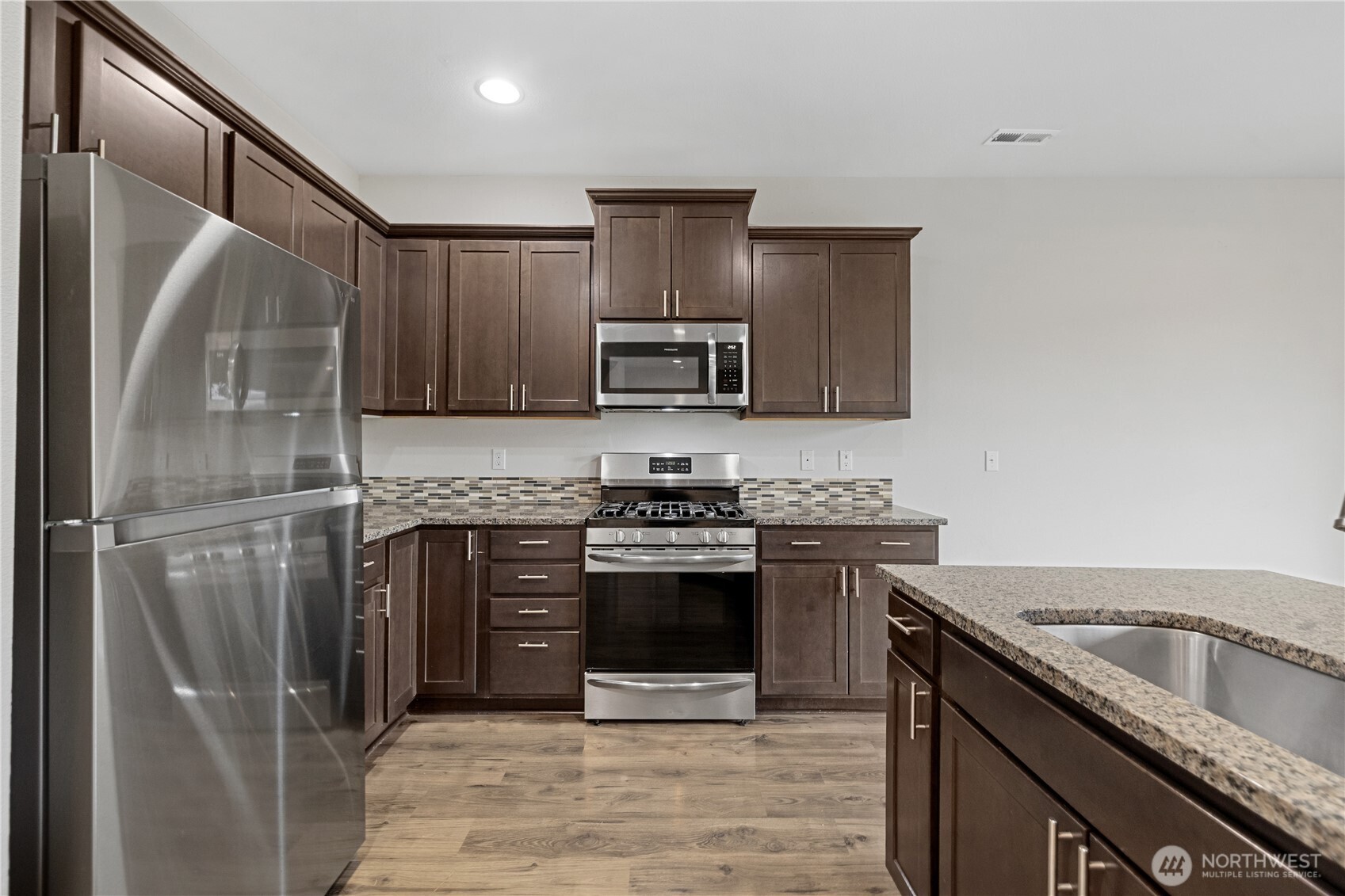 10311 Suncrest Boulevard Property Photo 5