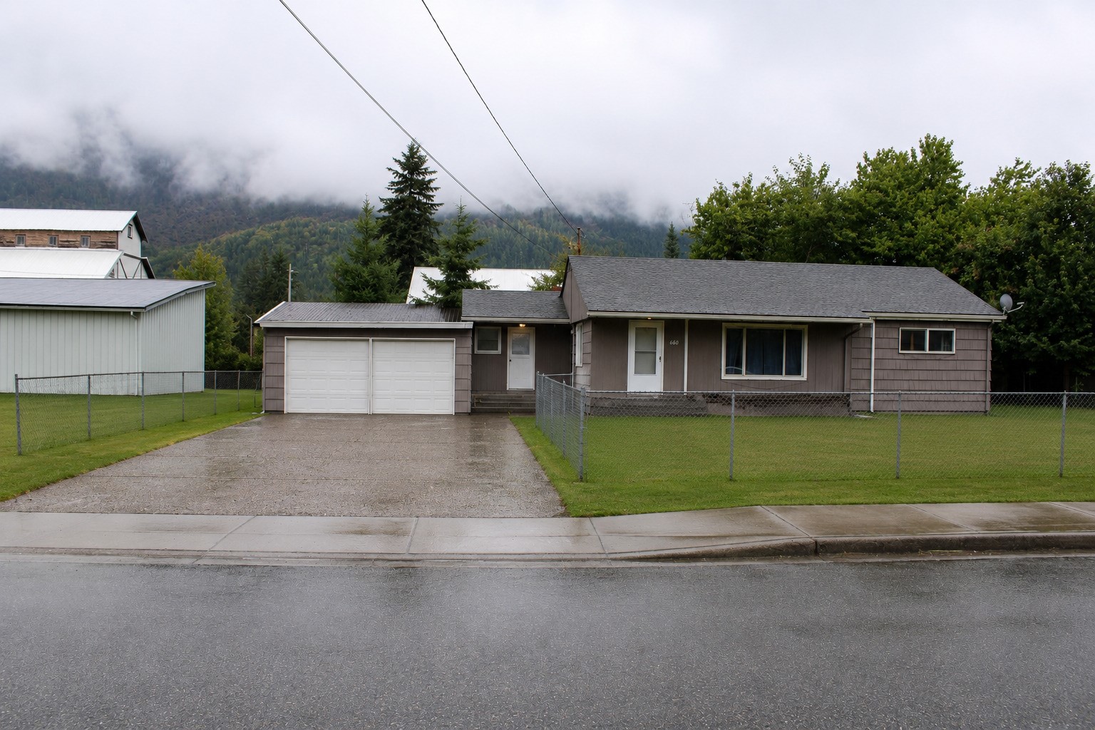660 Sauk Avenue Property Photo 1