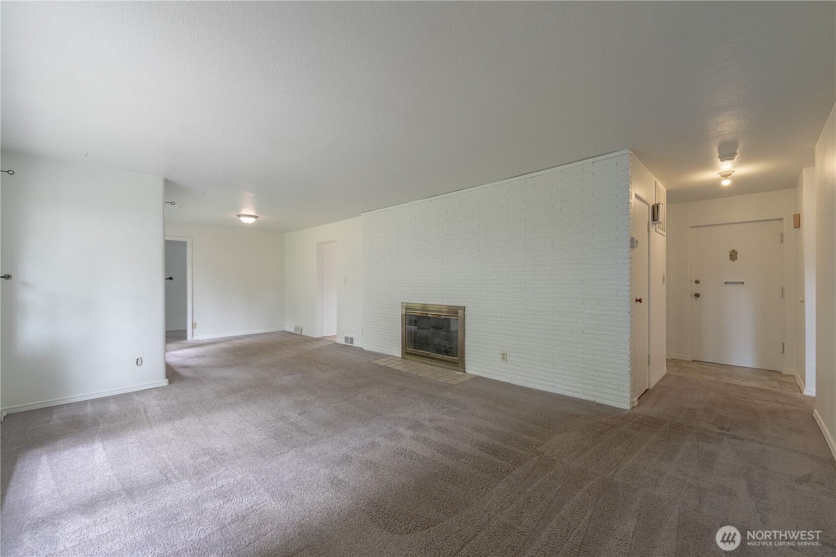 648 Smith Street Property Photo 10