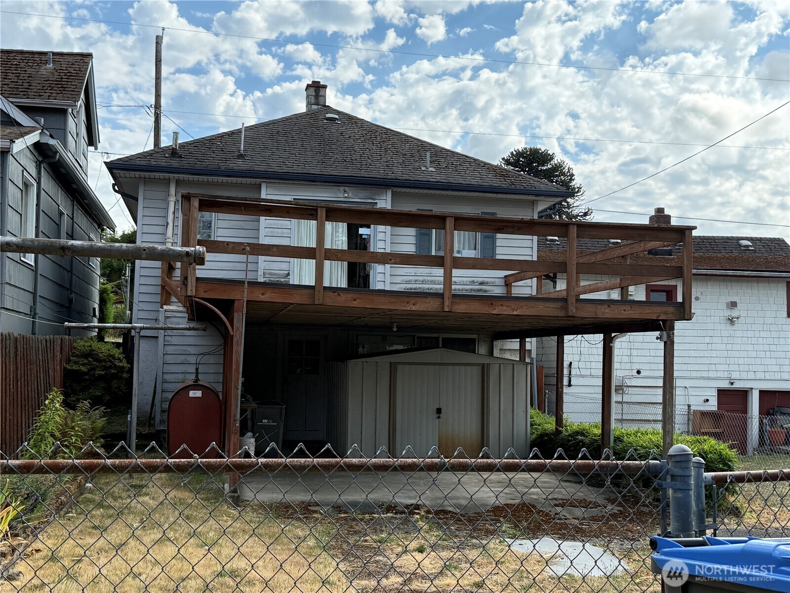 1940 4th Street Property Photo 3