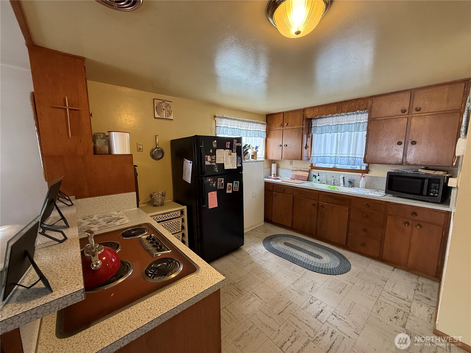 1940 4th Street Property Photo 7