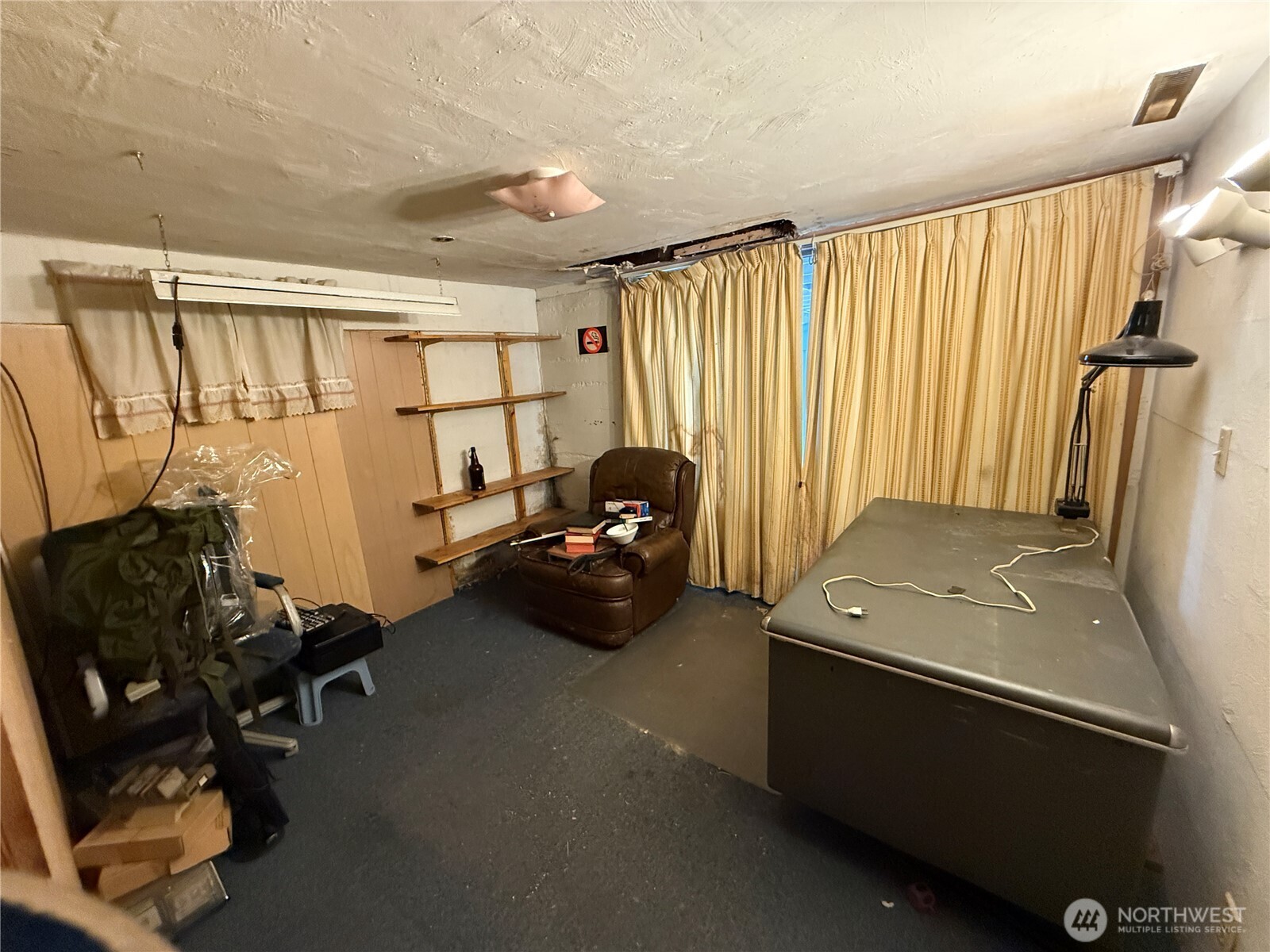 1940 4th Street Property Photo 16