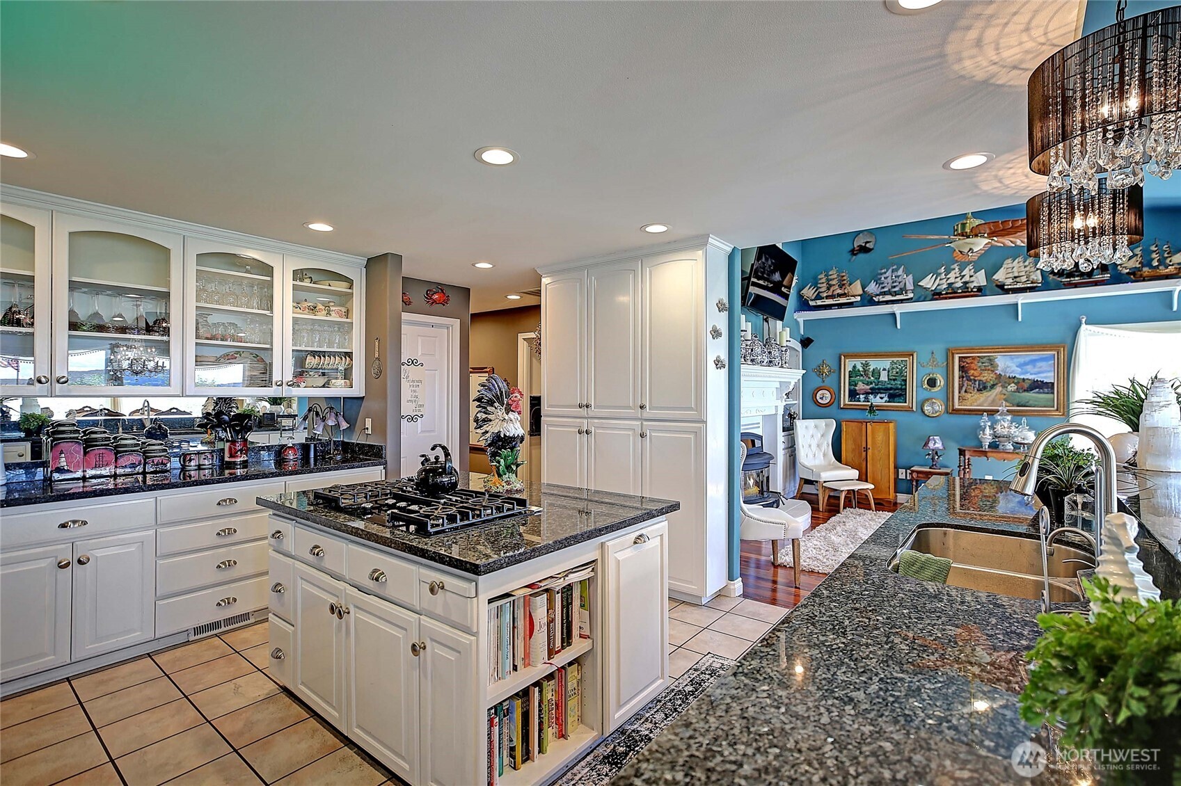 4076 S Camano Drive Property Photo 10