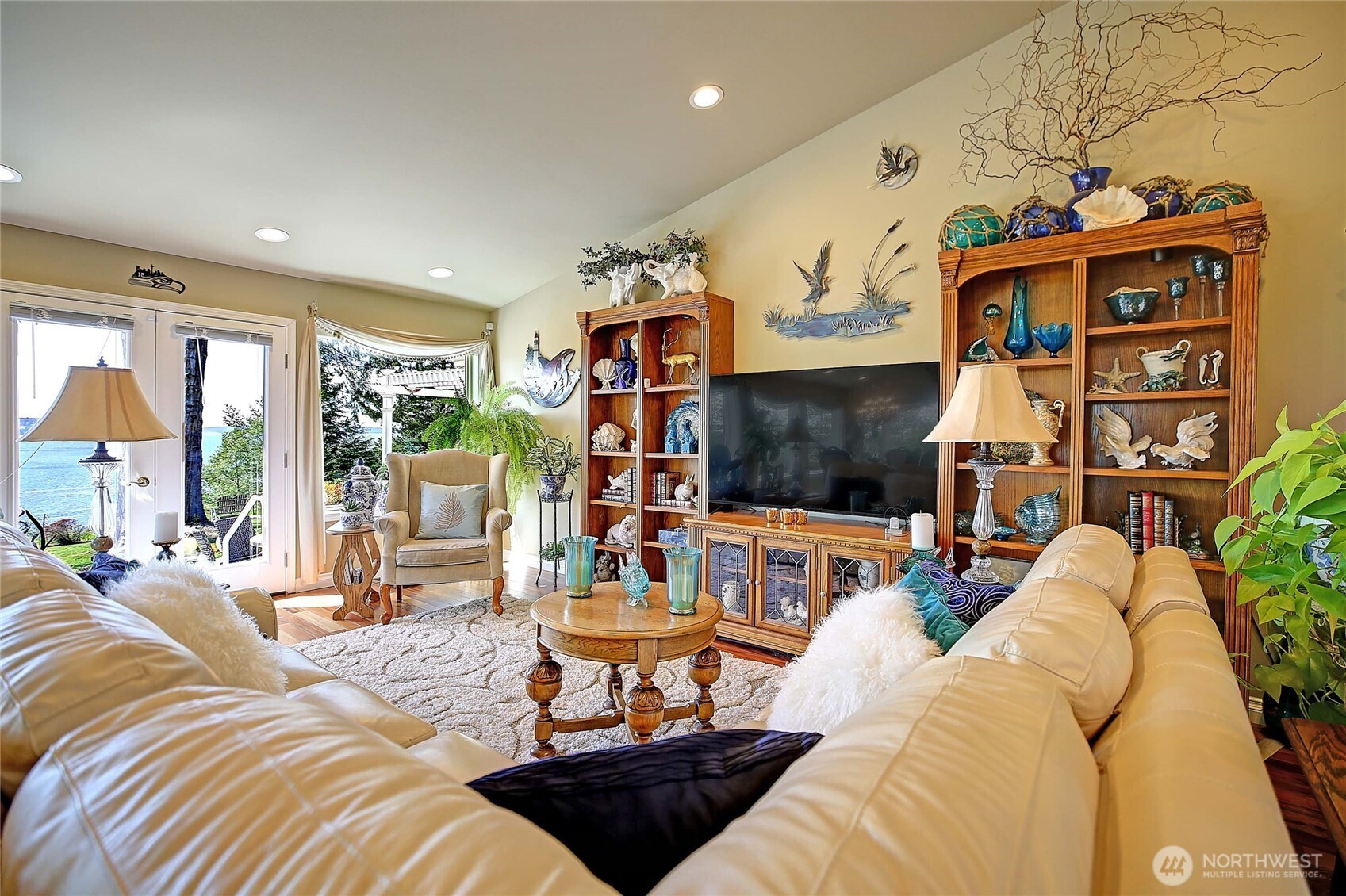 4076 S Camano Drive Property Photo 14