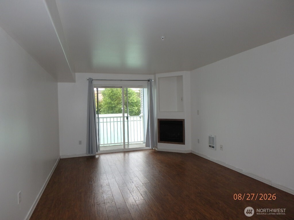 18621 Blueberry Lane A206 Property Photo 3