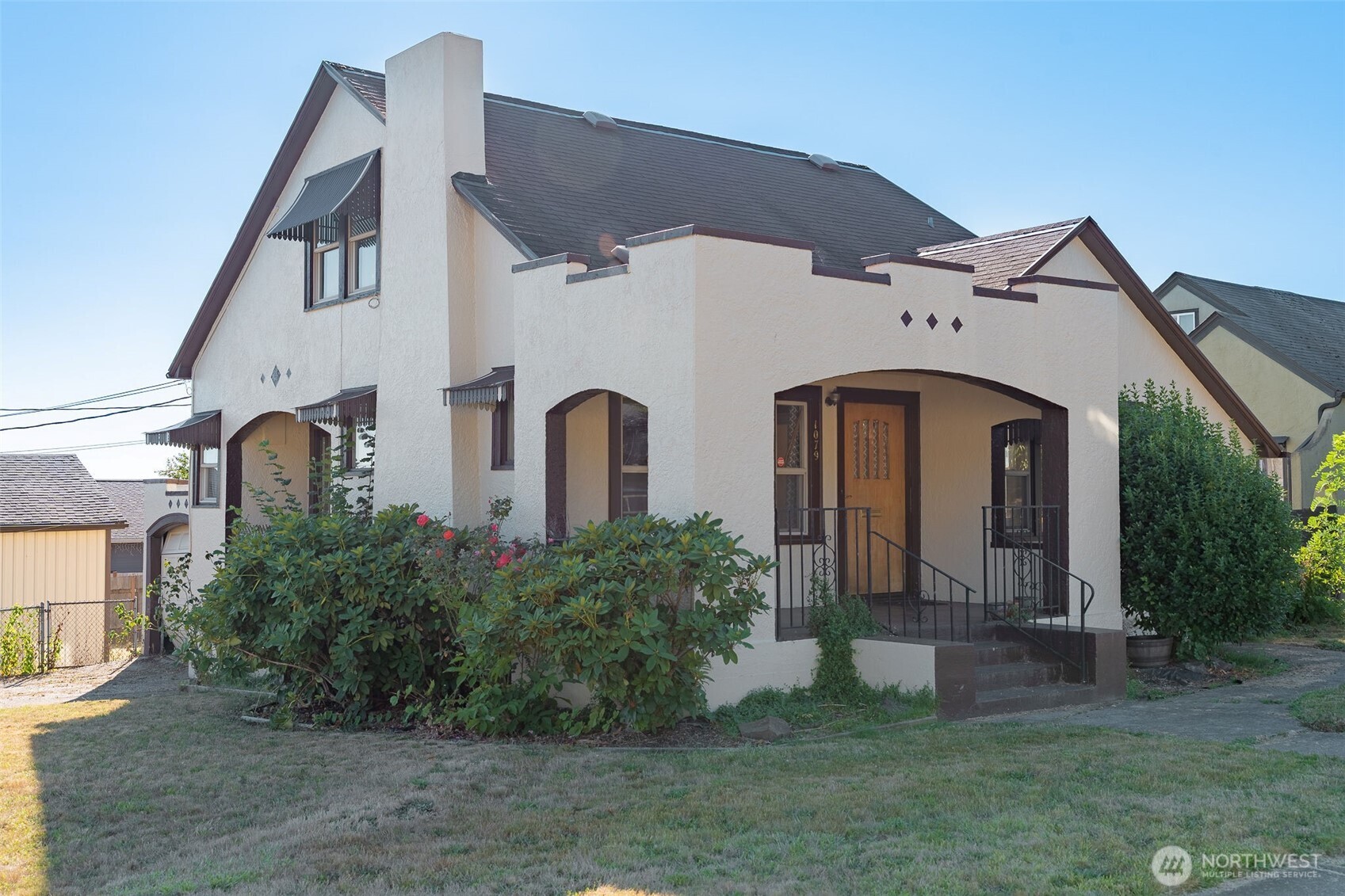 1079 S Market Boulevard Property Photo 2