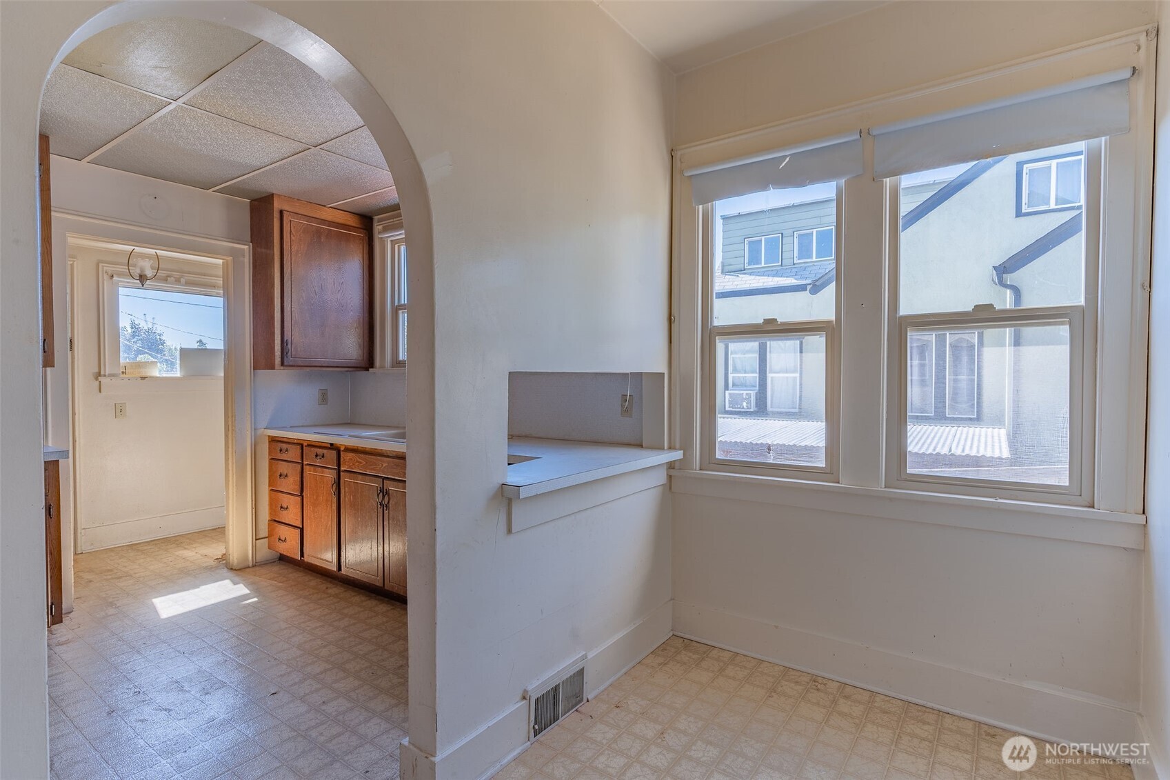 1079 S Market Boulevard Property Photo 12
