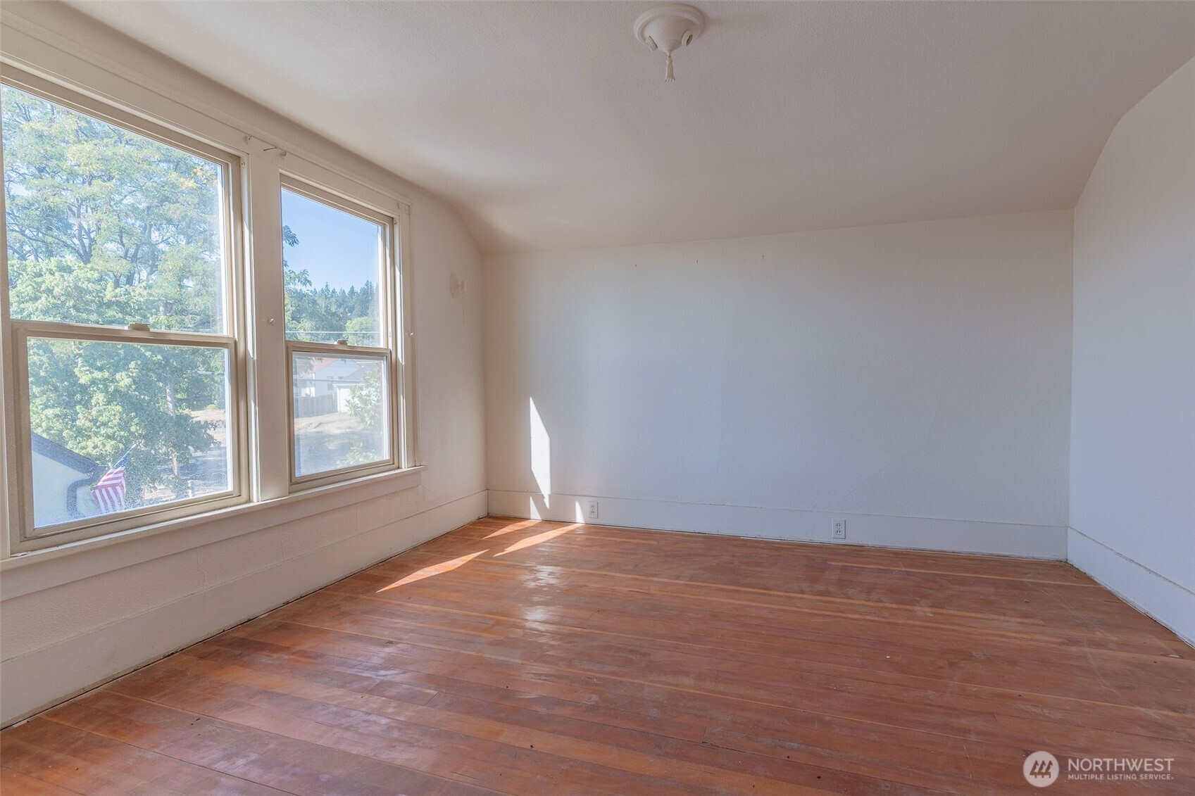 1079 S Market Boulevard Property Photo 19