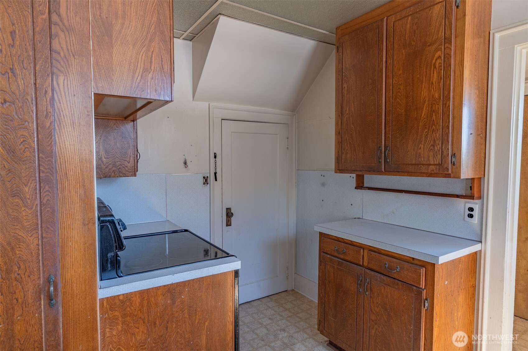 1079 S Market Boulevard Property Photo 21