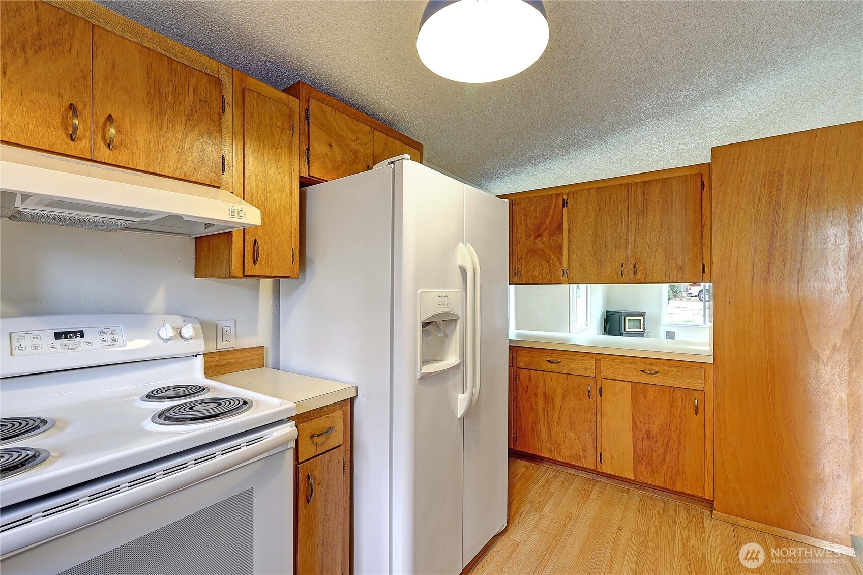 921 James Way Property Photo 11