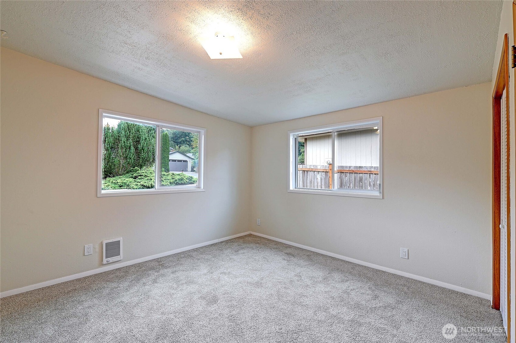 921 James Way Property Photo 13