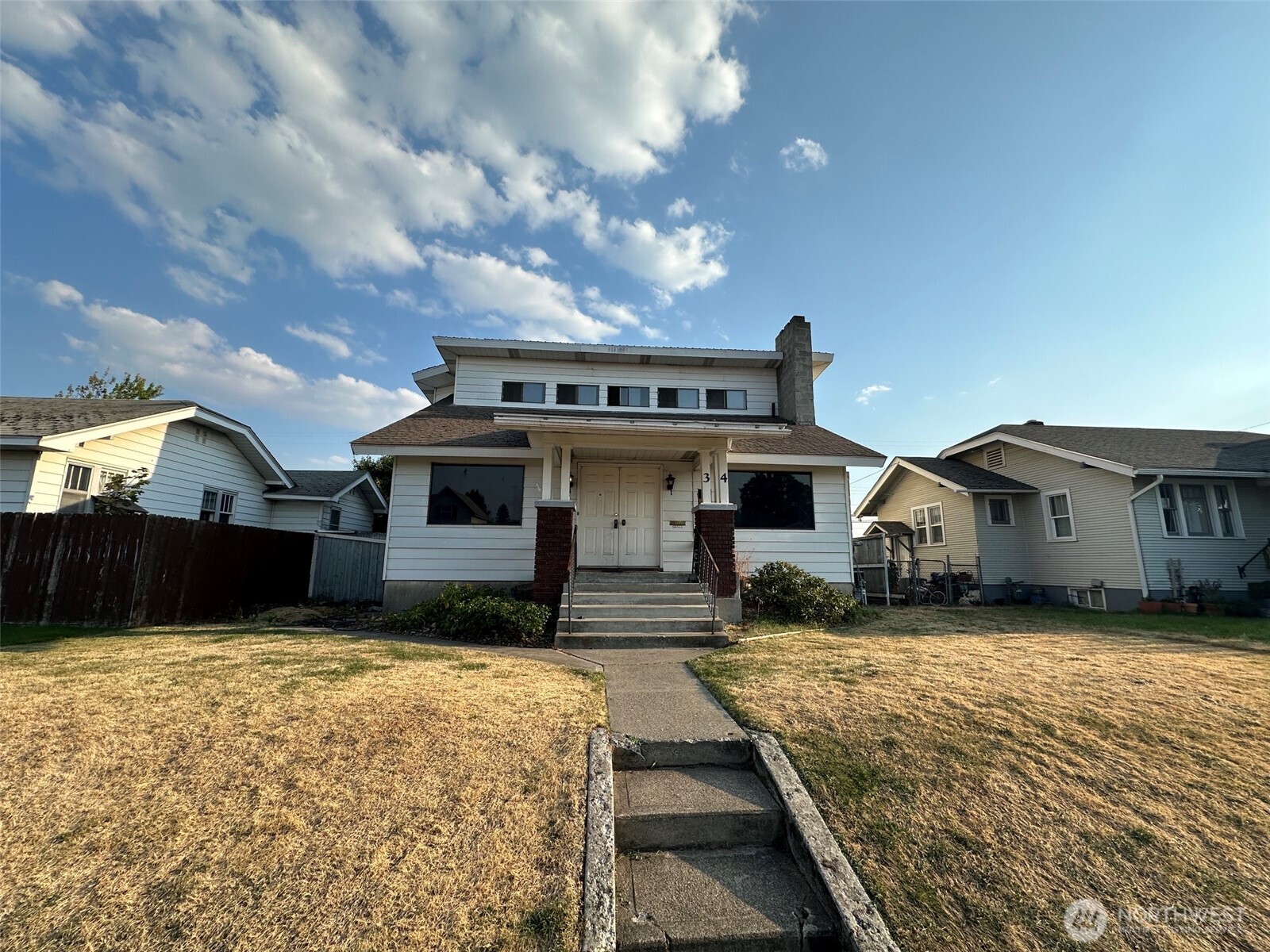 34 E Glass Avenue Property Photo 2