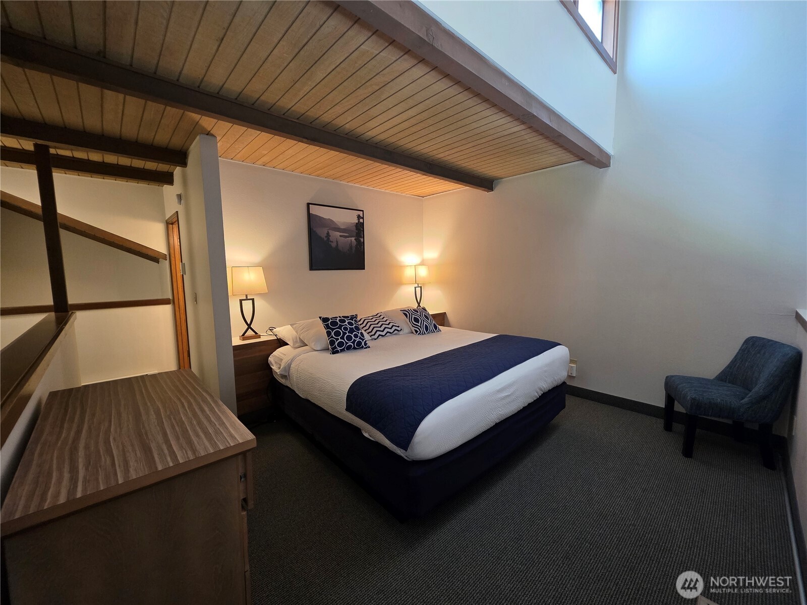 1 Nekquelekin 413-e Property Photo 14