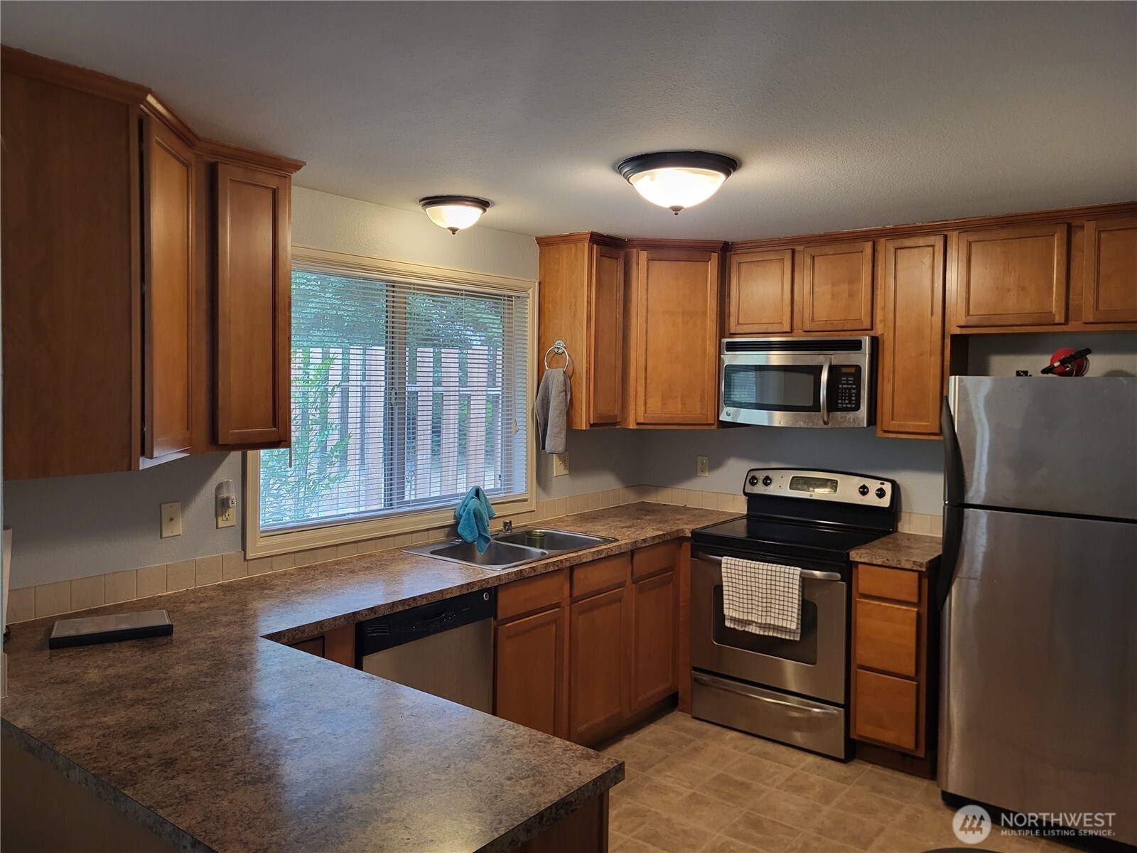 13912 37th Street Ct Property Photo 5