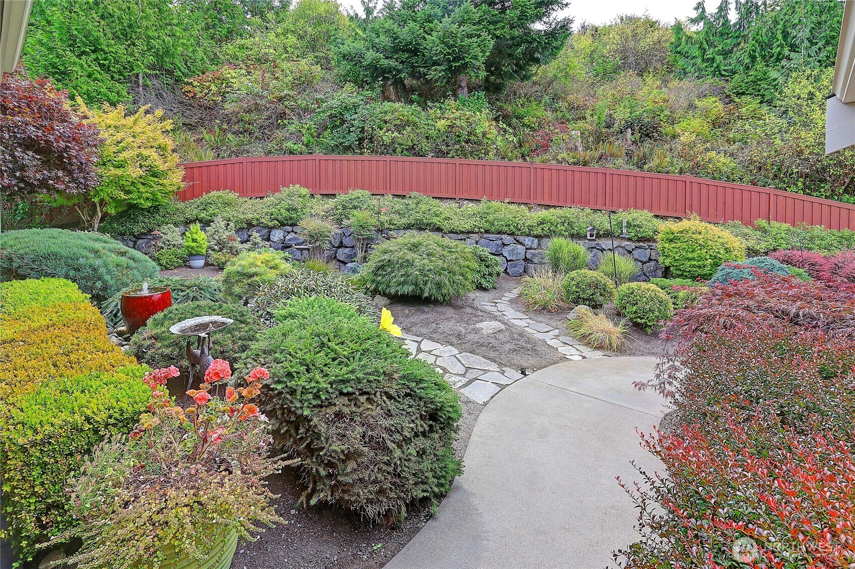 1105 Morgan Way Property Photo 8