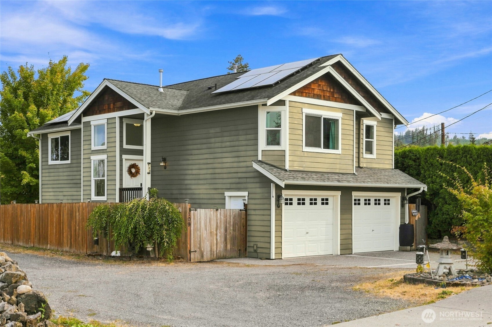 109 E Pioneer Street Property Photo 1