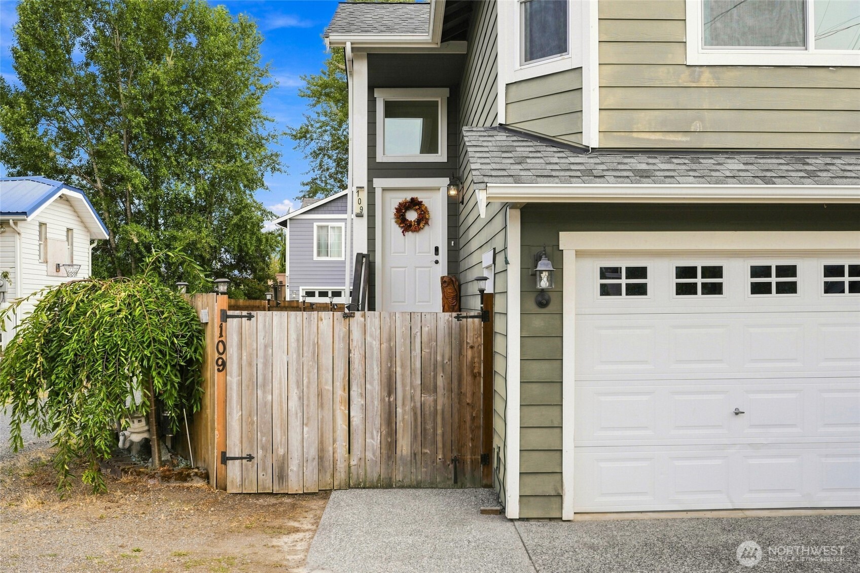109 E Pioneer Street Property Photo 3