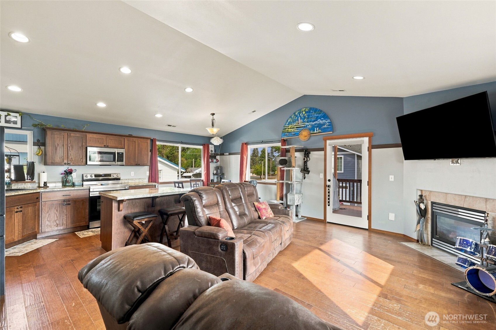 109 E Pioneer Street Property Photo 7