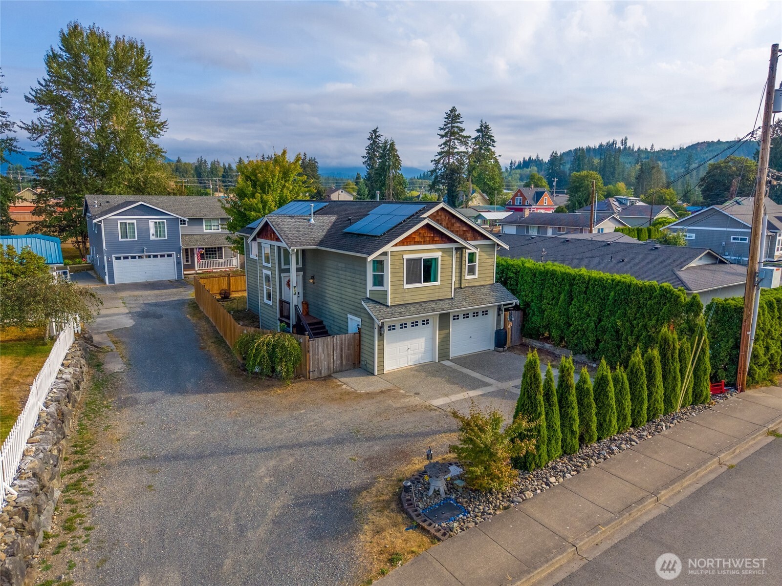 109 E Pioneer Street Property Photo 35