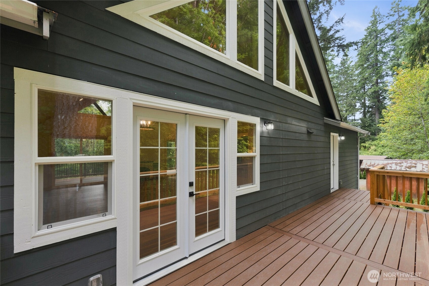 31715 Mount Tahoma Canyon Rd E Property Photo 2