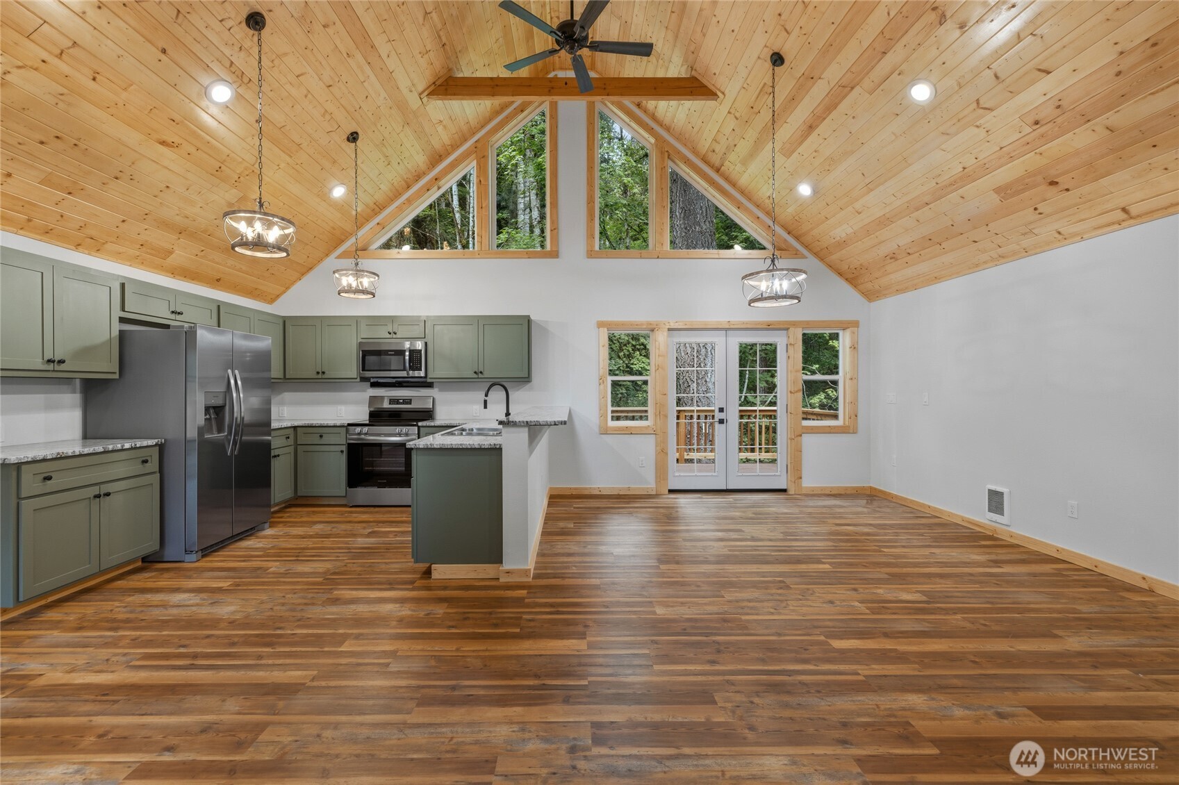 31715 Mount Tahoma Canyon Rd E Property Photo 5