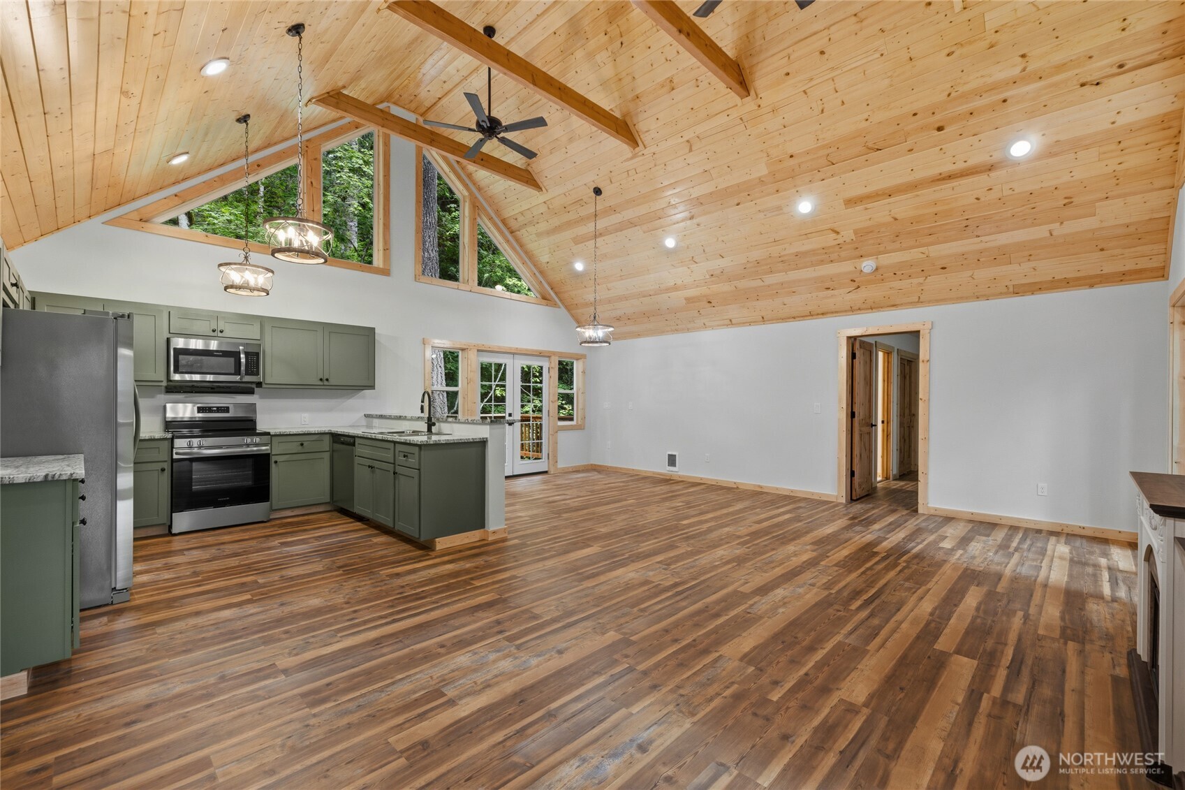 31715 Mount Tahoma Canyon Rd E Property Photo 6