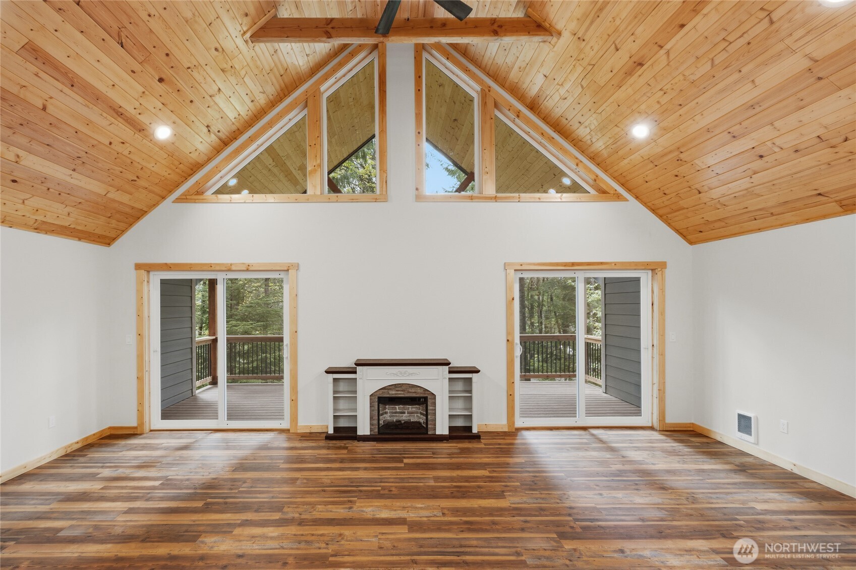 31715 Mount Tahoma Canyon Rd E Property Photo 7
