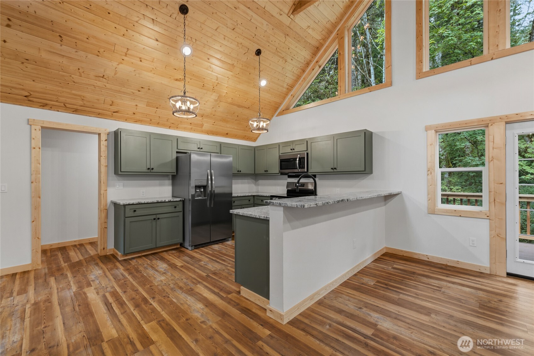 31715 Mount Tahoma Canyon Rd E Property Photo 9