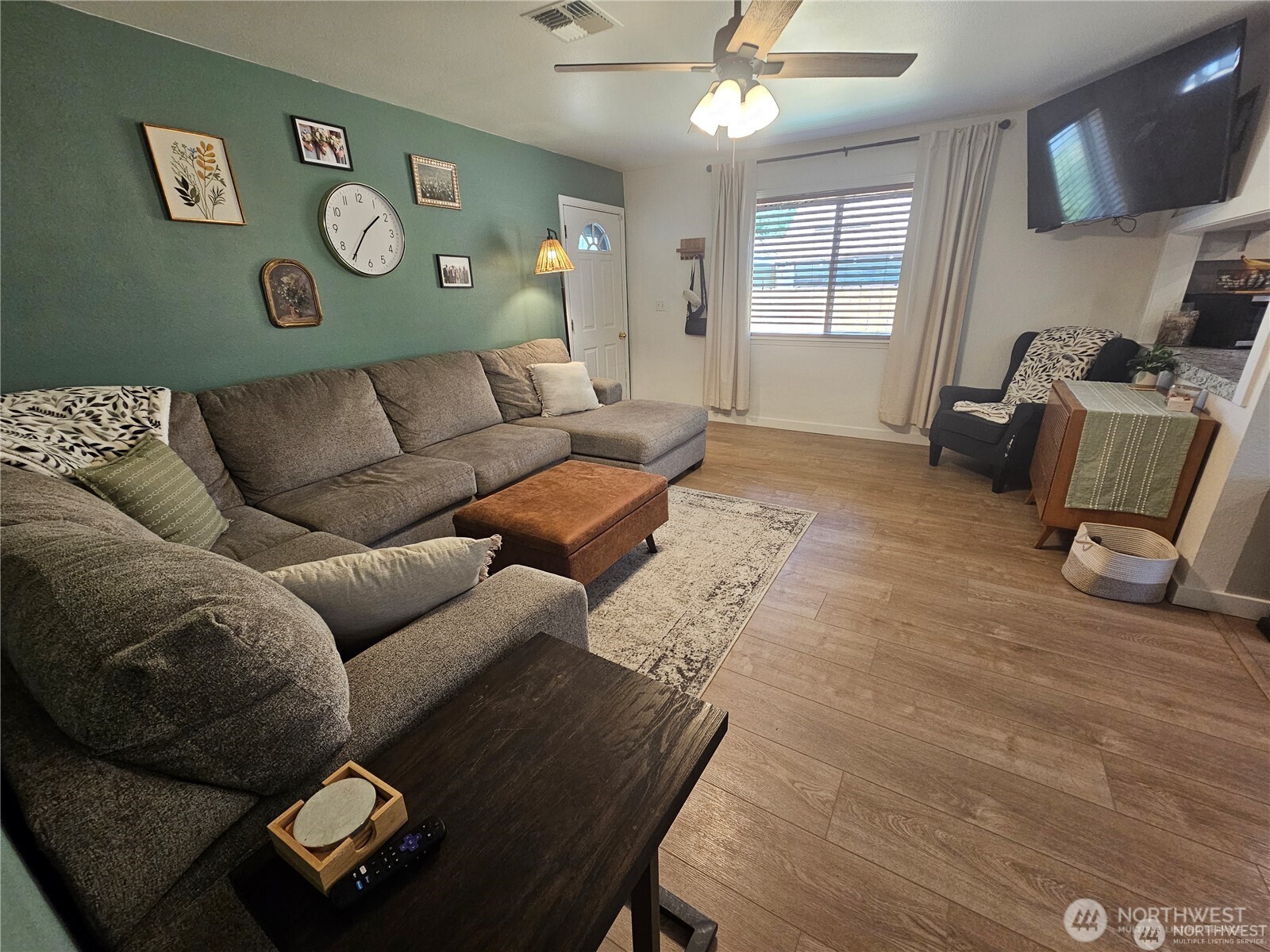 315 Juniper Street Property Photo 8