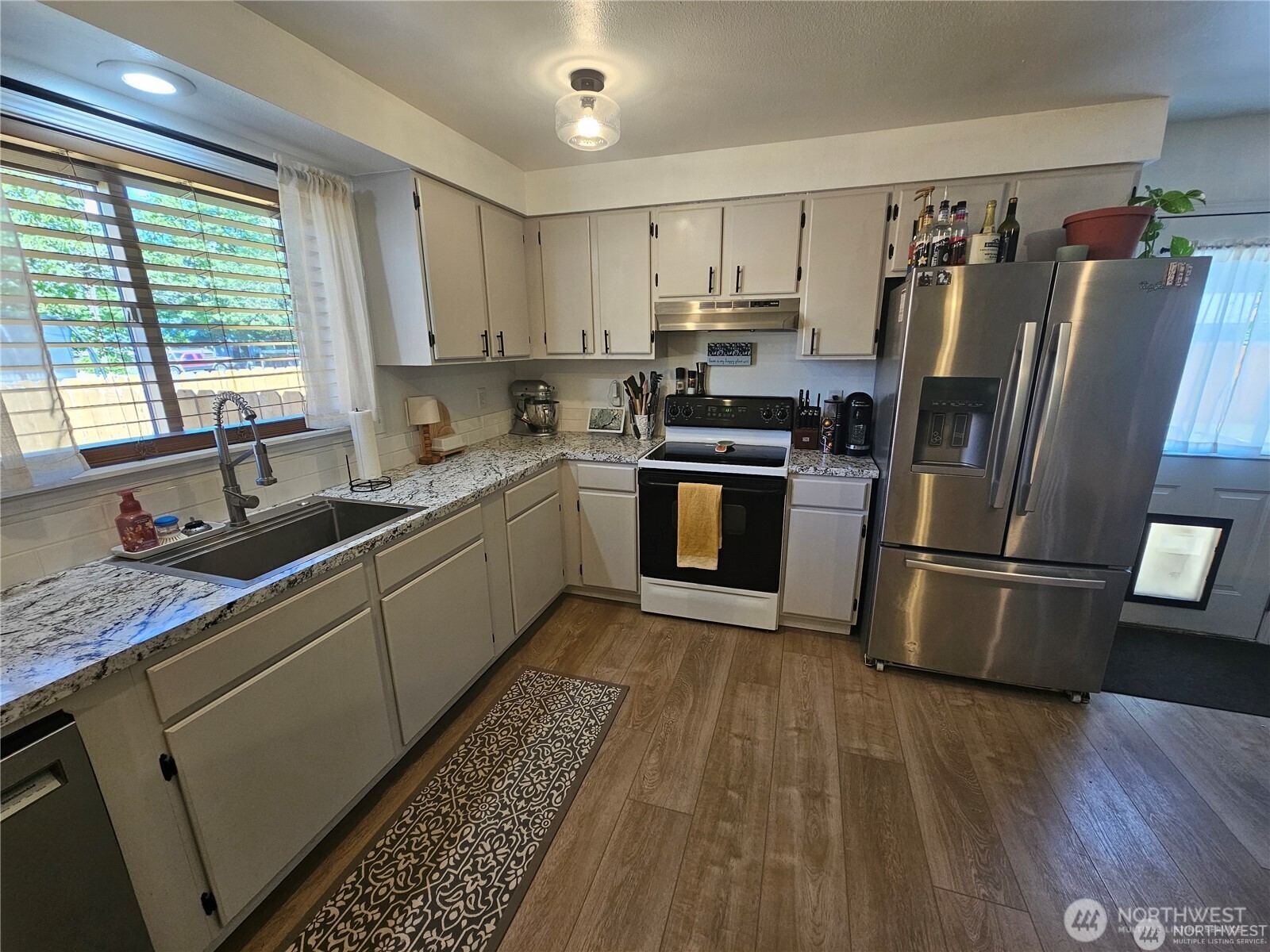 315 Juniper Street Property Photo 11