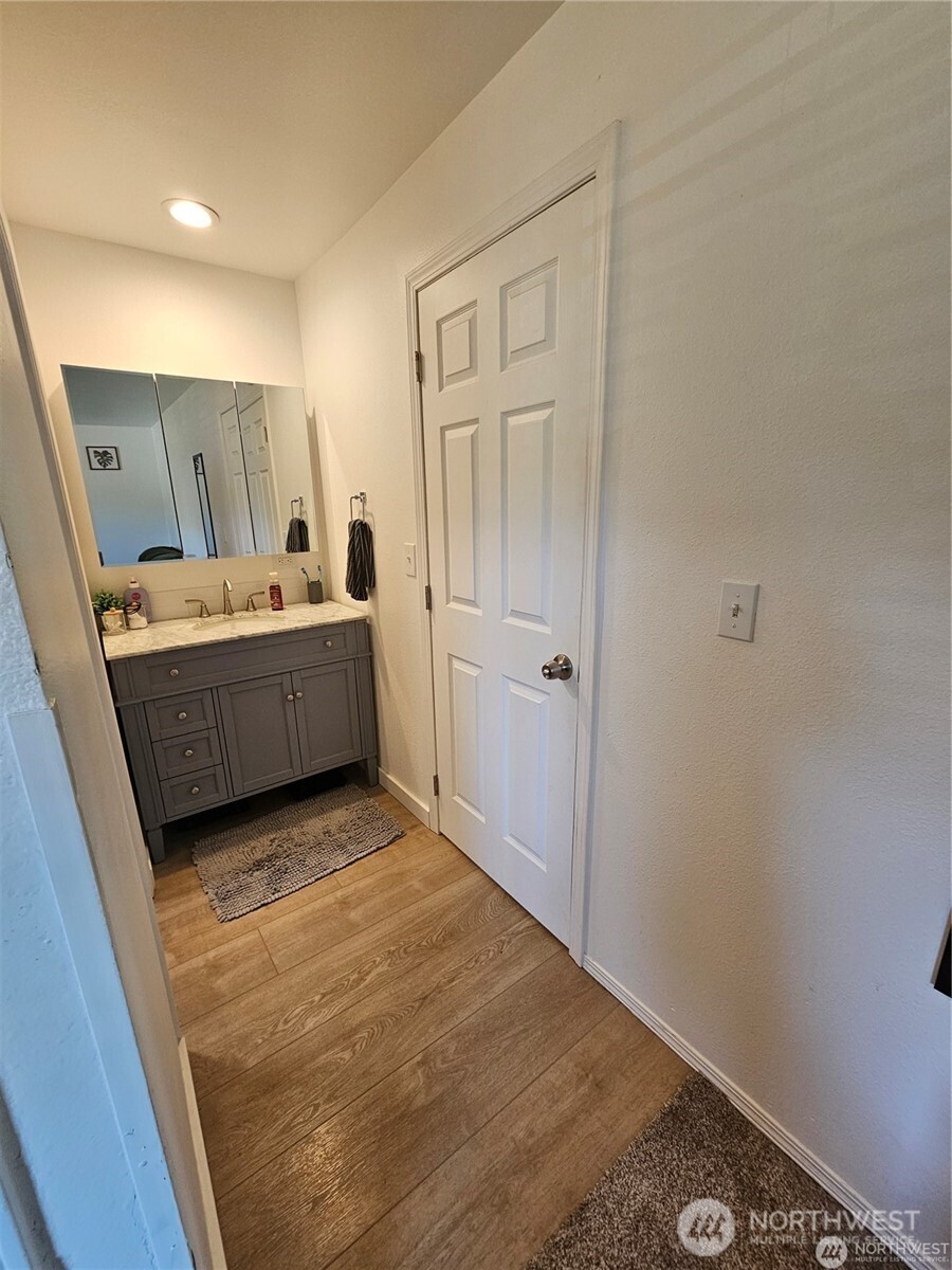 315 Juniper Street Property Photo 26