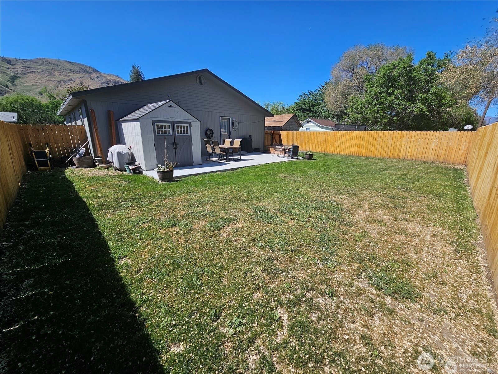 315 Juniper Street Property Photo 30