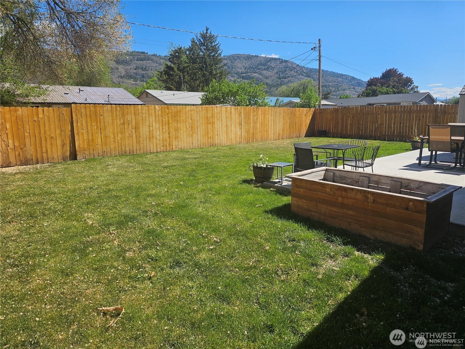 315 Juniper Street Property Photo 31